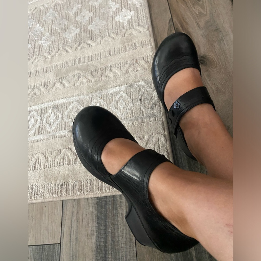 Black Mary Jane danskos sz 38 (women's 7)